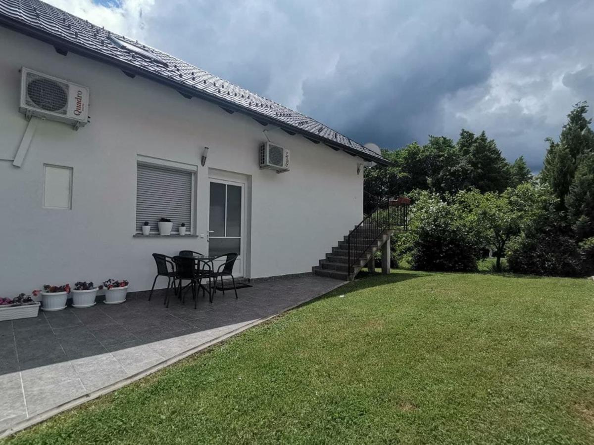 New Apartment Near Plitvice Lakes Smoljanac Kültér fotó