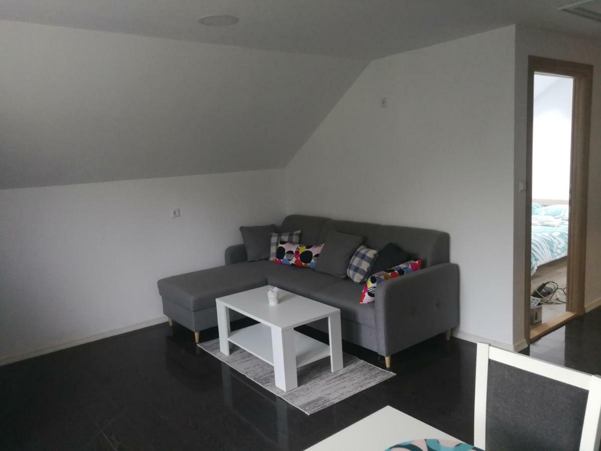 New Apartment Near Plitvice Lakes Smoljanac Kültér fotó