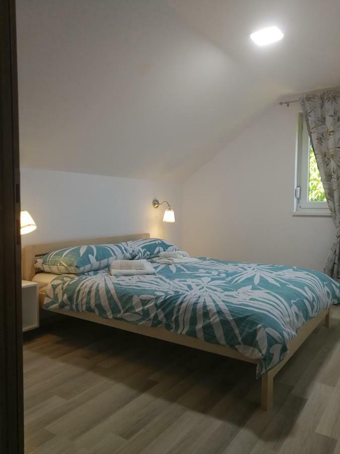 New Apartment Near Plitvice Lakes Smoljanac Kültér fotó