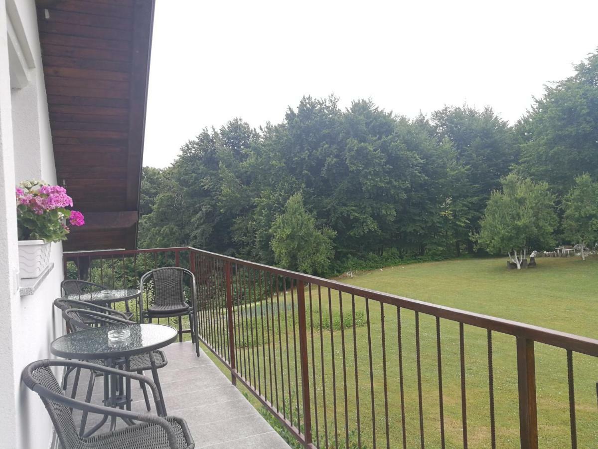 New Apartment Near Plitvice Lakes Smoljanac Kültér fotó