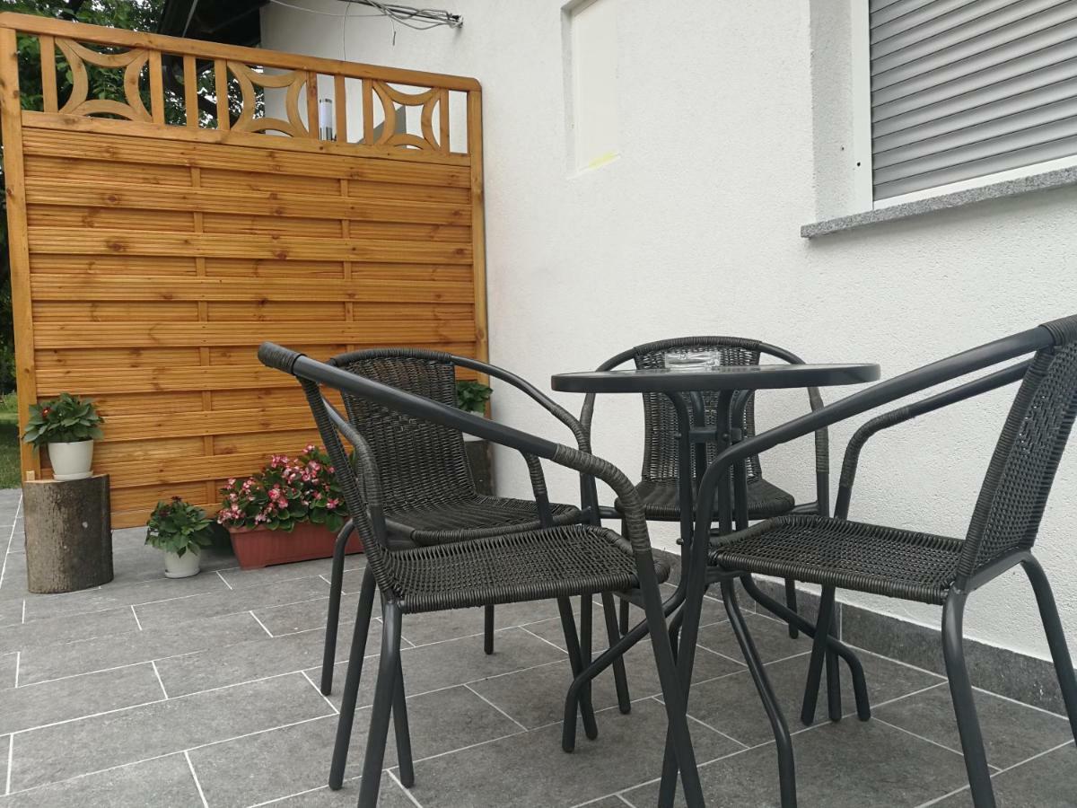 New Apartment Near Plitvice Lakes Smoljanac Kültér fotó